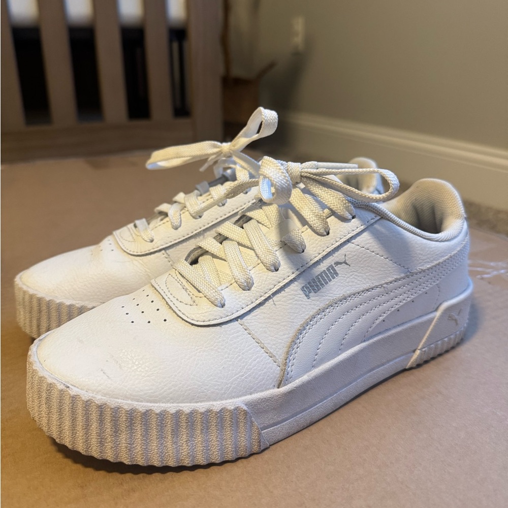 PUMA Women's Carina Leather Sneaker